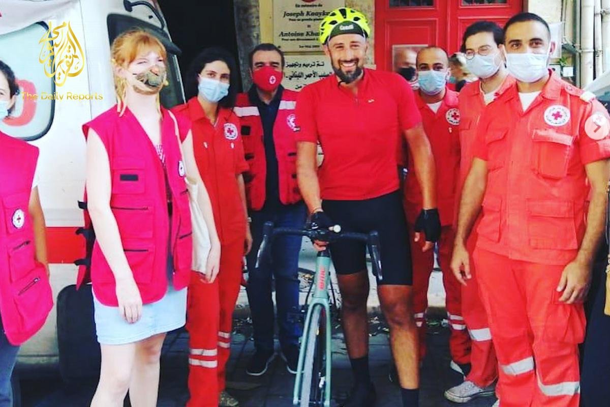 رجل لبناني بريطاني يقود دراجة هوائية إلى لبنان لجمع التبرعات لضحايا الإنفجار