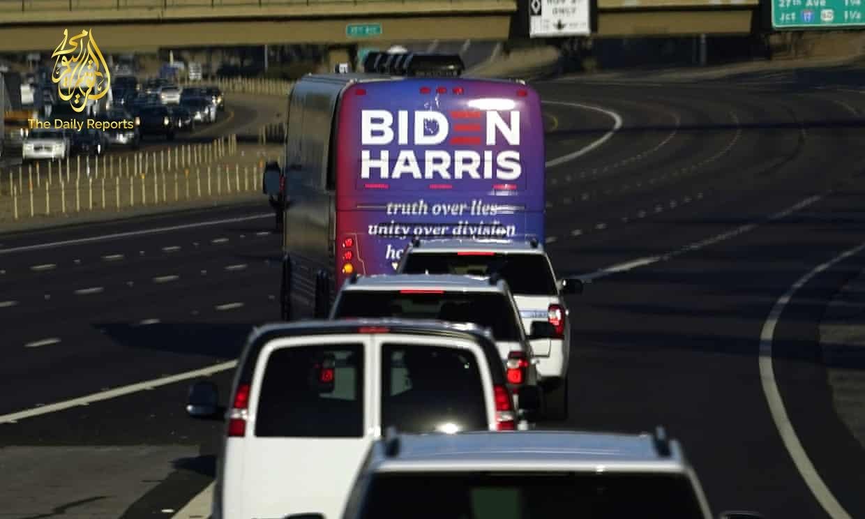 دونالد ترامب يدافع عن السائقين الذين حاصروا حافلة حملة بايدن