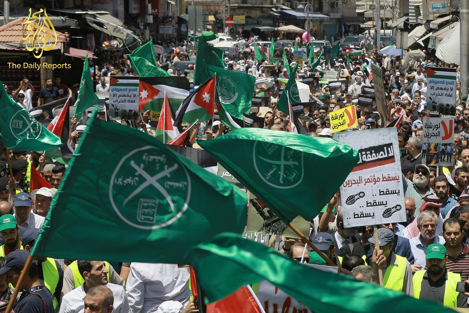 الإخوان المسلمون جماعة إرهابية إليكم السبب!