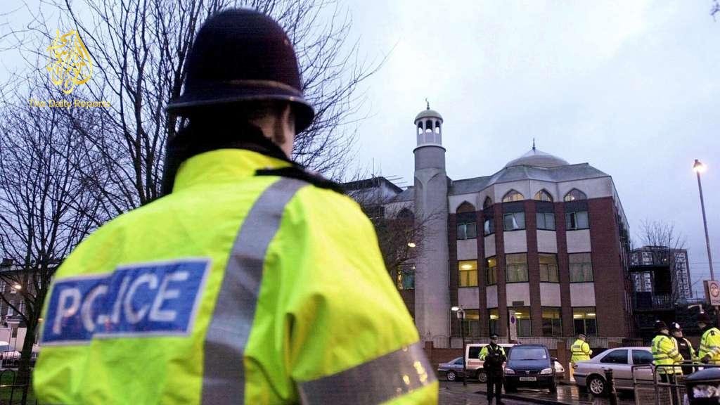 لماذا تقف المملكة المتحدة وراء منحنى التطرف؟