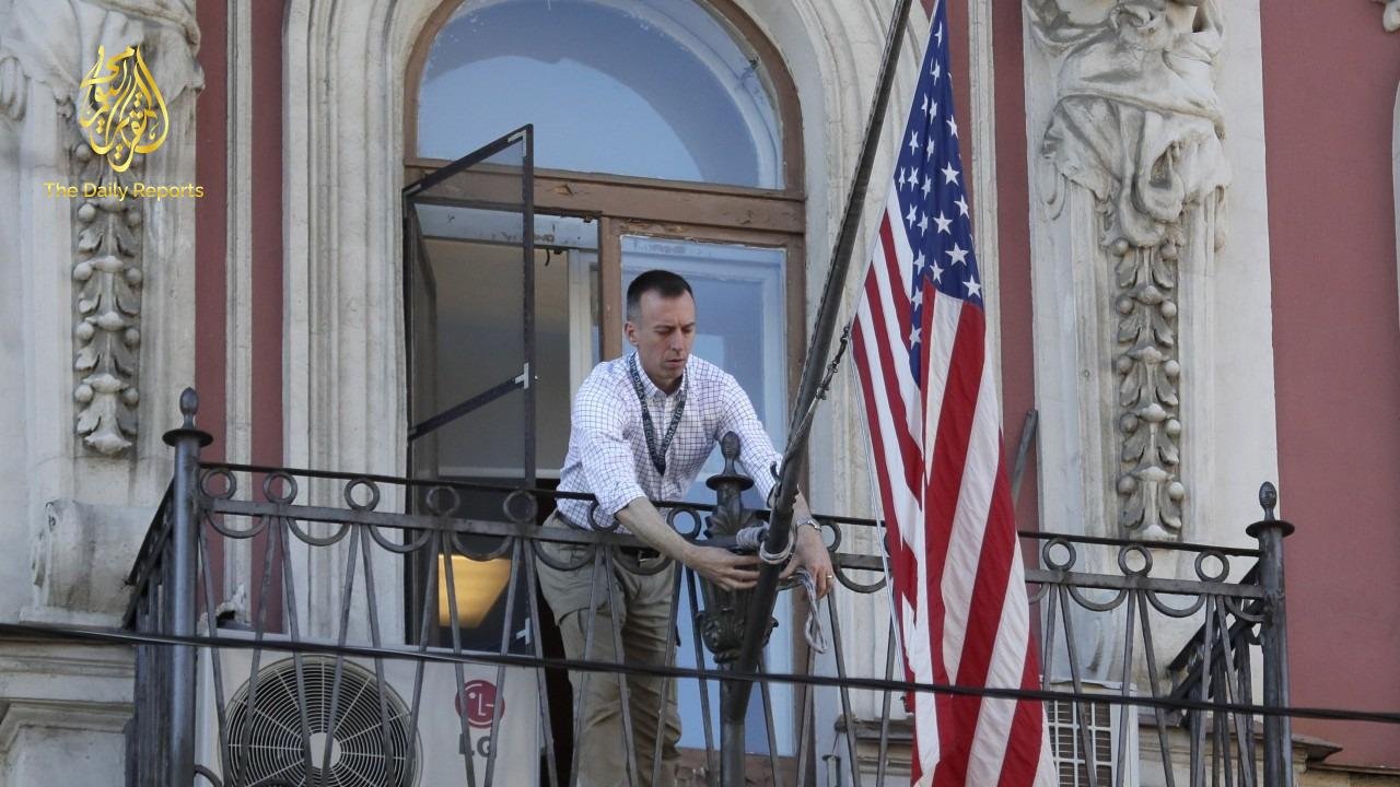 يقال إن الولايات المتحدة تخطط لإغلاق آخر قنصلياتها في روسيا