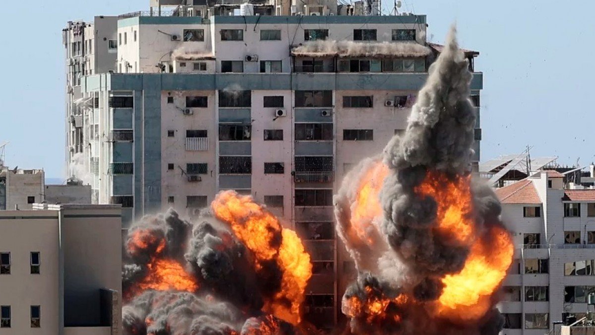 مقتل 5 نشطاء فلسطينيين في انفجار على الحدود السورية اللبنانية، والجيش الإسرائيلي ينفي ضلوعه في ذلك