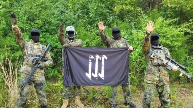 La Unión Europea designó como terrorista al grupo neonazi The Base Miembros del grupo The Base