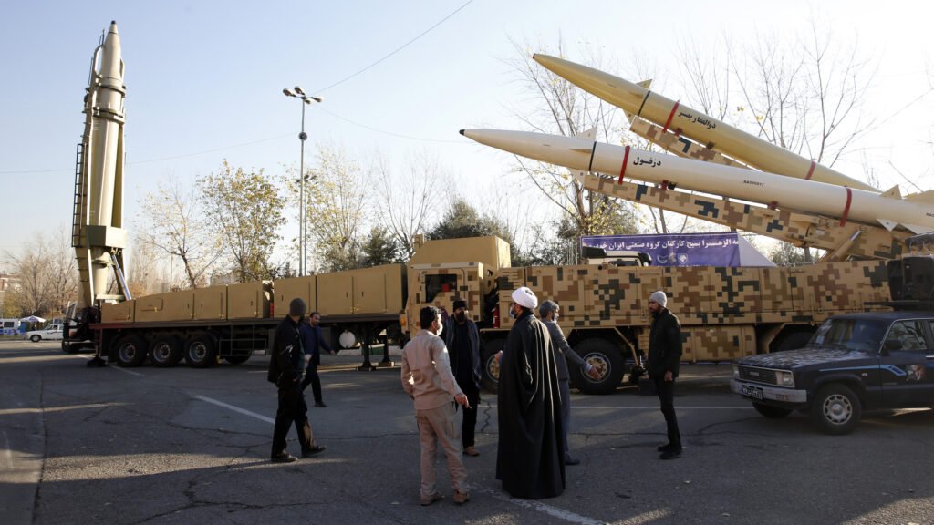 Iran warns it will build nukes, turn NY into ‘hellish ruins’ if attacked Iran warns it will build nukes