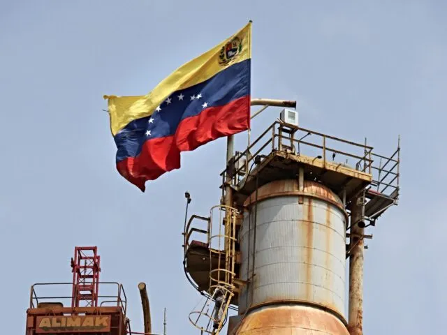 US Officials Sign Historic Venezuela Oil Deal US Officials Sign Historic Venezuela Oil Deal