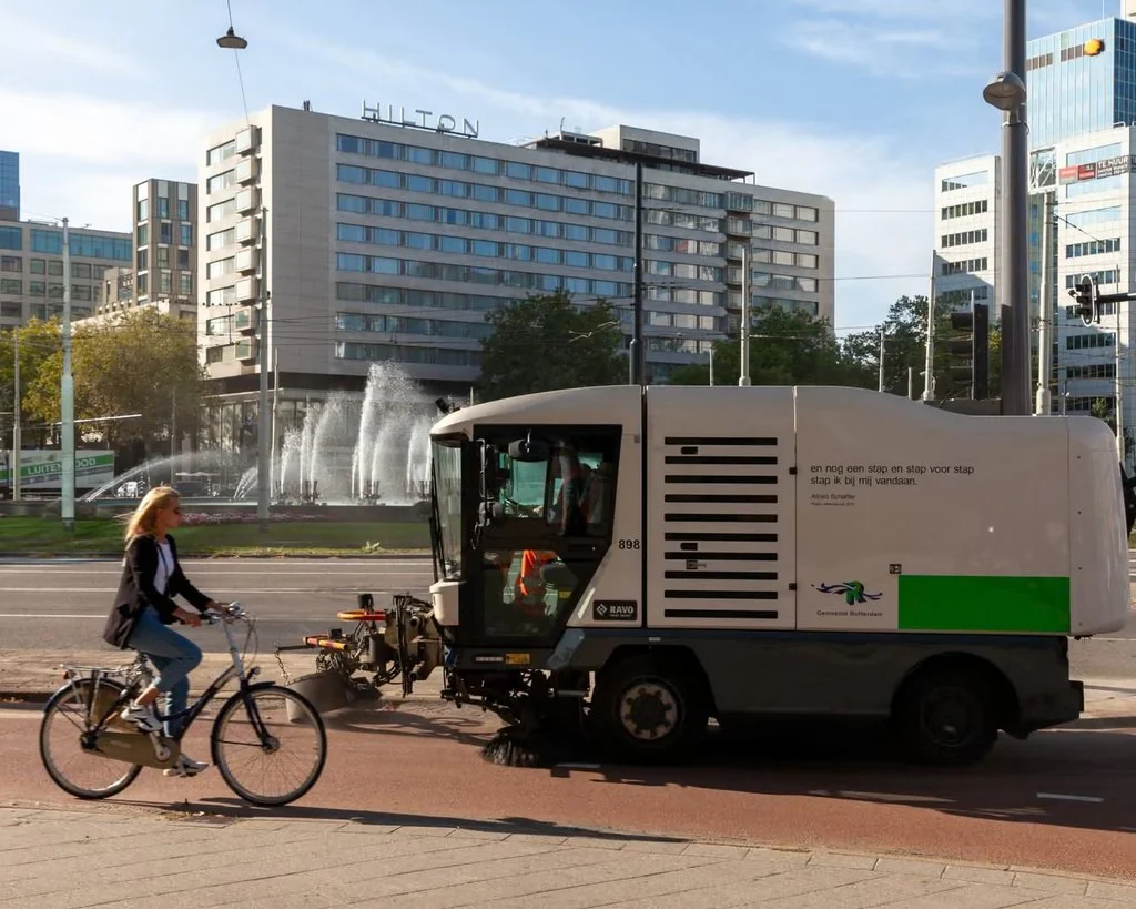 Rotterdam Gives Its Poetic Waste Trucks Cultural Status Rotterdam Gives Its Poetic Waste Trucks Cultural Status