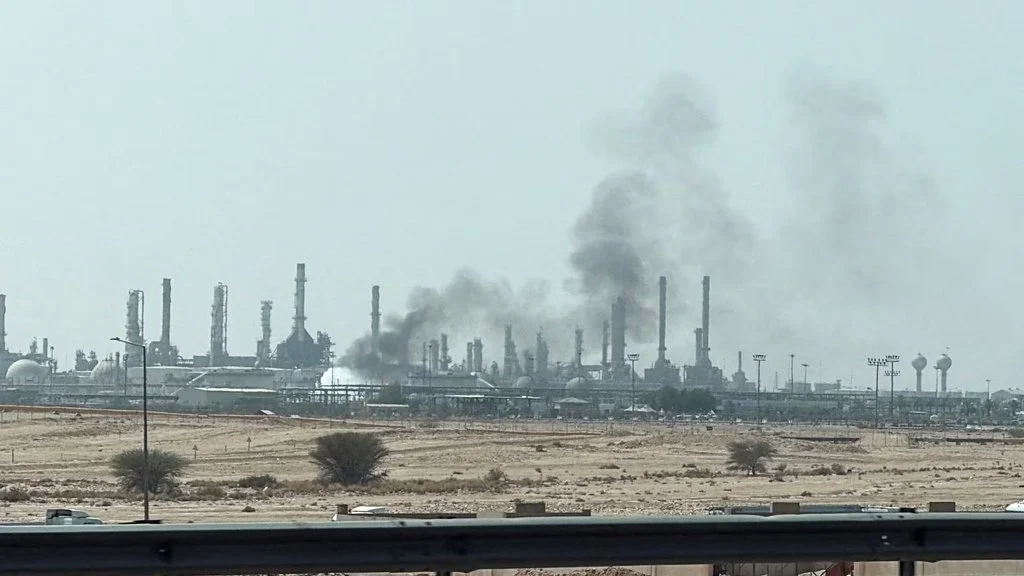 Middle East Oil Prices Hold Near One Hundred Dollars Middle East Oil Prices Hold Near One Hundred Dollars