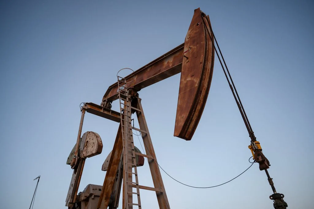 Gulf Nations Seek New Routes Around Hormuz